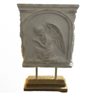 Source Unknown White Angel Sculpture on Gold Base